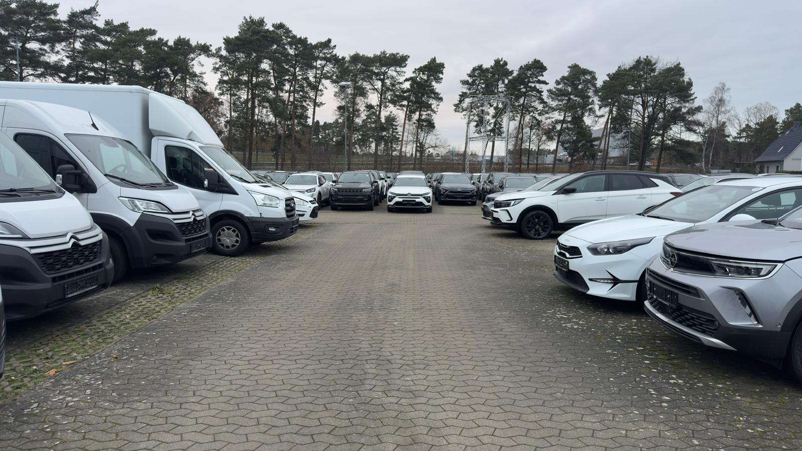 Hubmotion Compound – Transporter und Fahrzeugbestand
